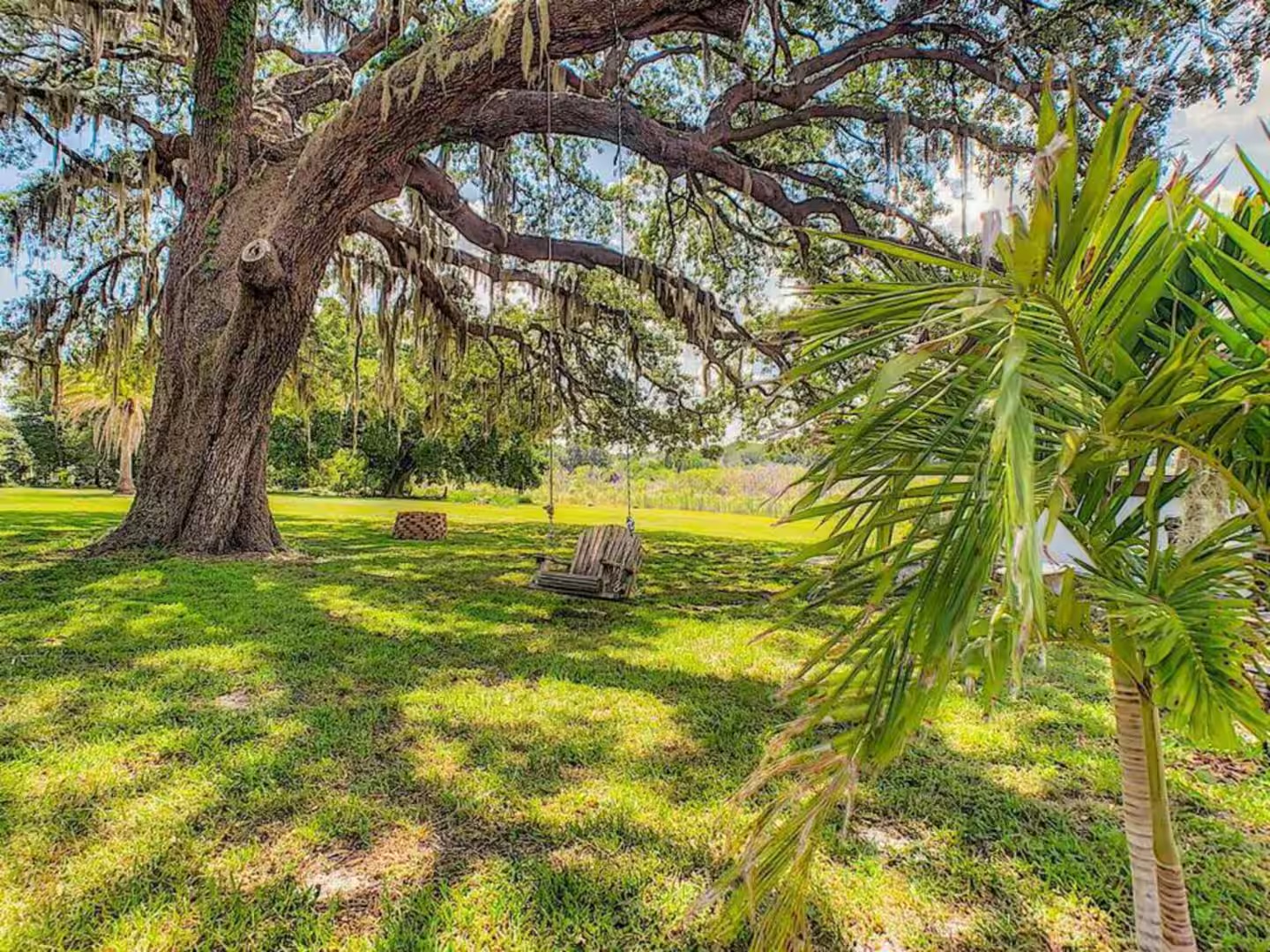 4,800 sqft Orlando Lakefront Estate | Pool, Speakeasy
