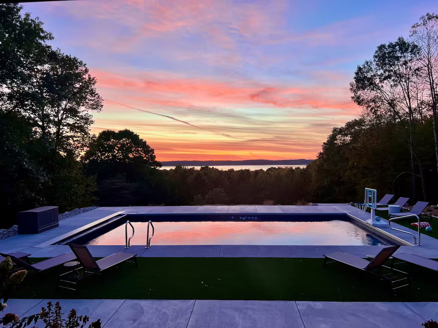 Torch Lake Escape; Pool, Hot Tub & Luxe Amenities